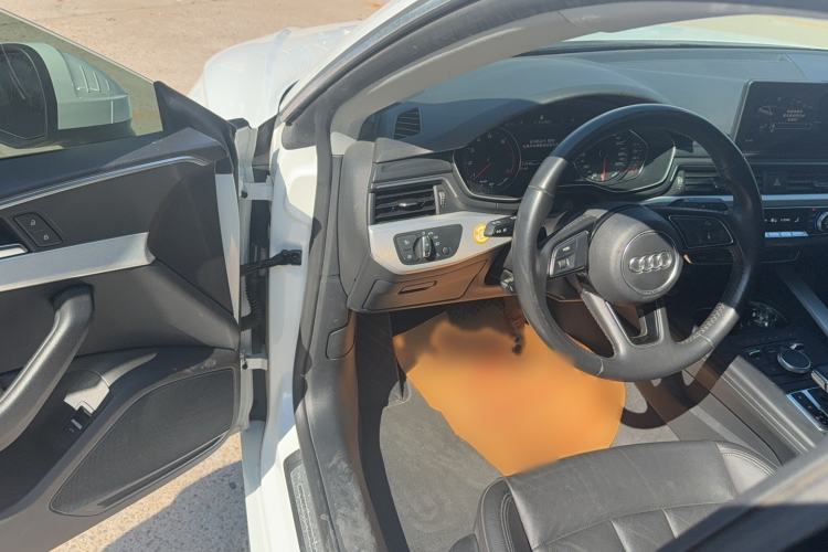 Used Audi A5 2019 Sportback 40 TFSI Fashion Model Interior 1