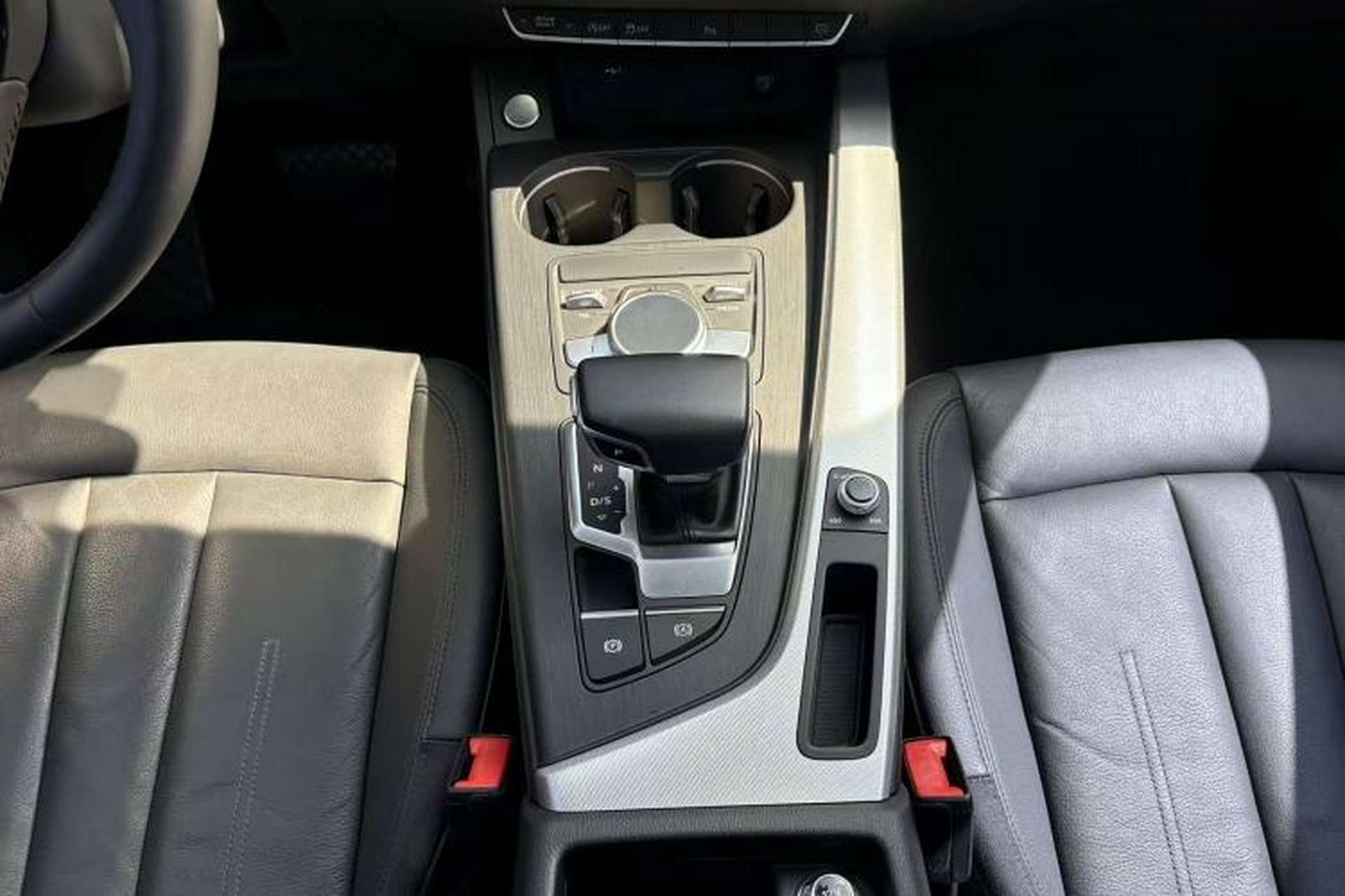 Used Audi A5 2019 Coupe 40 TFSI Fashion Edition China V Emission Standard Interior 11