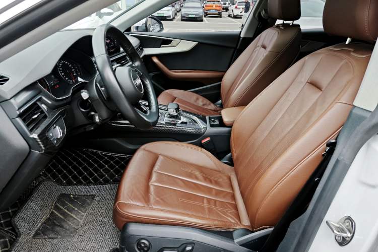 Used Audi A5 2019 Sportback 40 TFSI Fashion Model Interior 2