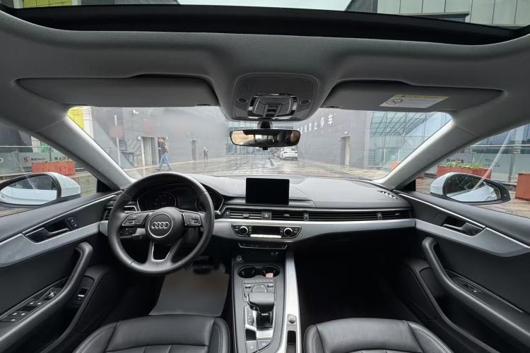 Used Audi A5 2019 Sportback 40 TFSI Fashion Model Interior 2