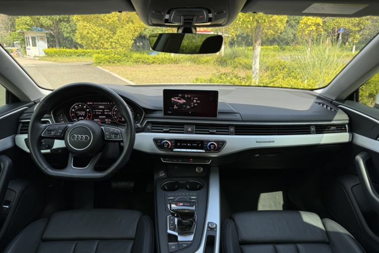 Used Audi A5 2019 Sportback 45 TFSI quattro Sport Model Interior 2