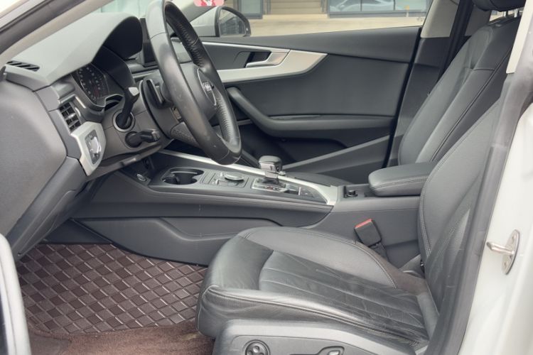 Used Audi A5 2019 Sportback 40 TFSI Fashion Model Interior 2