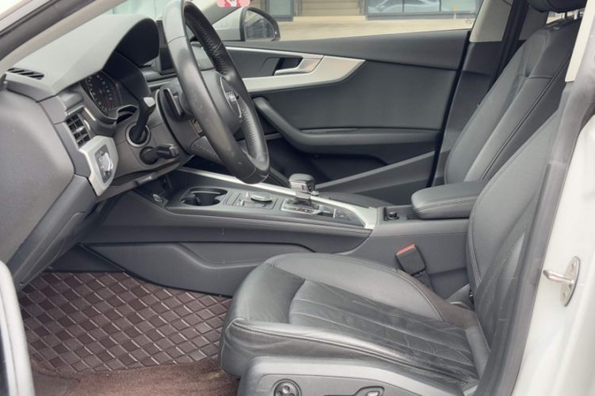 Used Audi A5 2019 Sportback 40 TFSI Fashion Model Interior 2