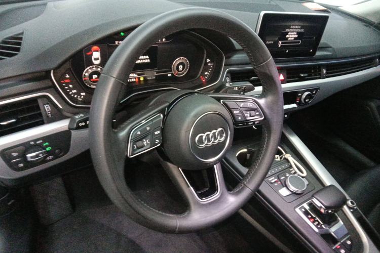 Used Audi A5 2019 Coupe 40 TFSI Fashion Edition China V Emission Standard Interior 2