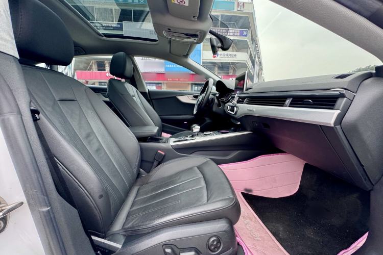 Used Audi A5 2019 Sportback 40 TFSI Fashion Model Interior 3