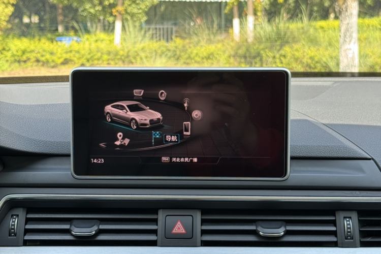 Used Audi A5 2019 Sportback 45 TFSI quattro Sport Model Interior 3