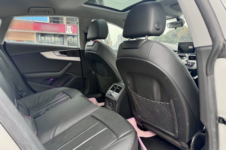 Used Audi A5 2019 Sportback 40 TFSI Fashion Model Interior 4