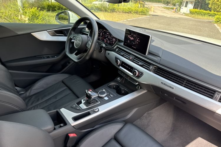 Used Audi A5 2019 Sportback 45 TFSI quattro Sport Model Interior 5