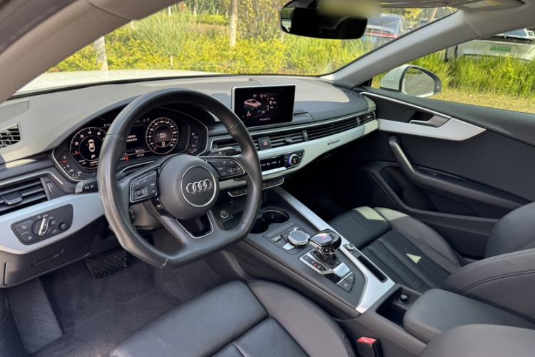 Used Audi A5 2019 Sportback 45 TFSI quattro Sport Model Interior 7