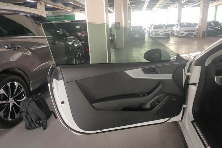 Used Audi A5 2019 Coupe 40 TFSI Fashion Edition China V Emission Standard Left Front Door Interior
