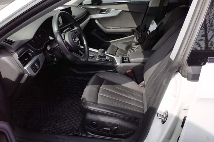 Used Audi A5 2019 Sportback 40 TFSI Fashion Model Left Front Seat