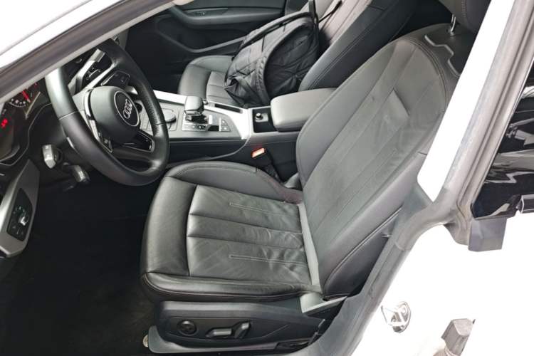 Used Audi A5 2019 Sportback 40 TFSI Fashion Model Left Front Seat