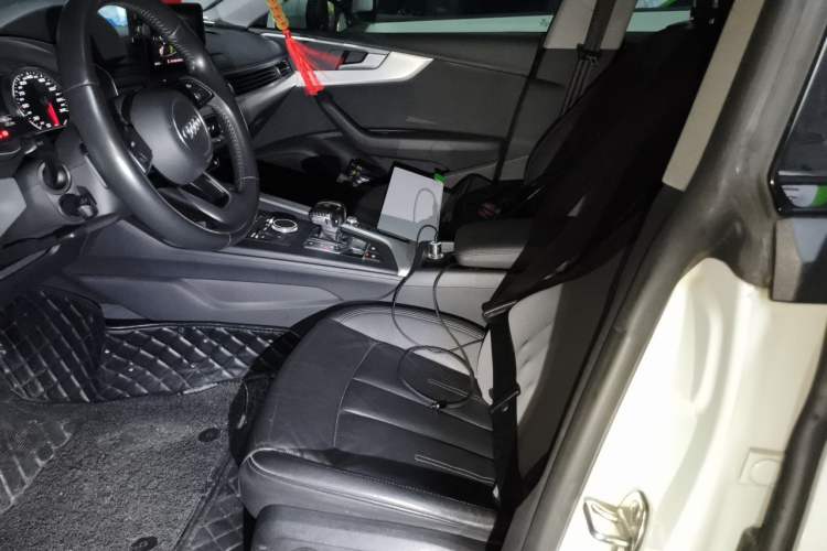 Used Audi A5 2019 Sportback 40 TFSI Fashion Model Left Front Seat