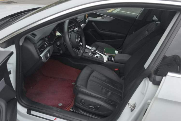 Used Audi A5 2019 Sportback 40 TFSI Fashion Model Left Front Seat