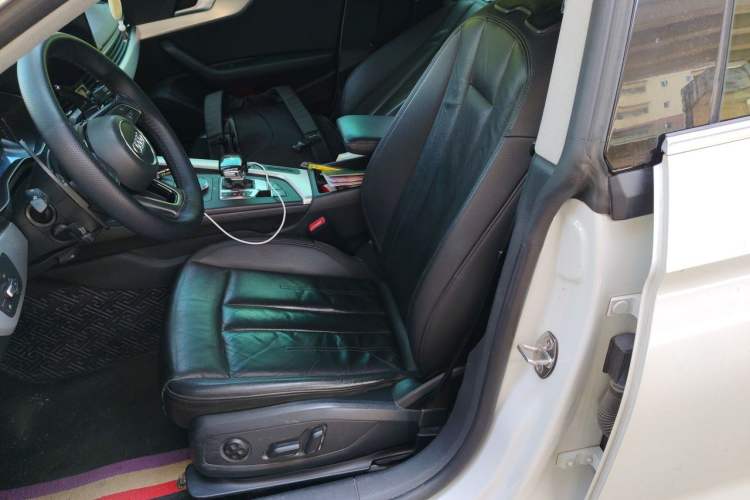 Used Audi A5 2019 Sportback 40 TFSI Fashion Model Left Front Seat