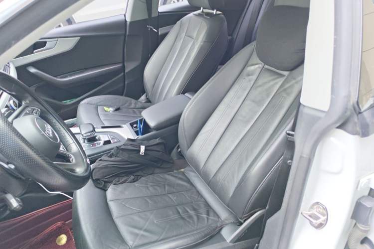 Used Audi A5 2019 Sportback 45 TFSI Fashion Model Left Front Seat