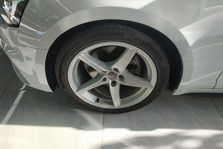 Used Audi A5 2019 Coupe 40 TFSI Fashion Edition China V Emission Standard Left Front Wheel Hub