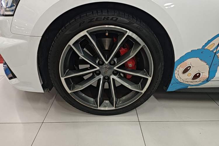 Used Audi A5 2019 Sportback 45 TFSI quattro Sport Model Left Front Wheel Hub