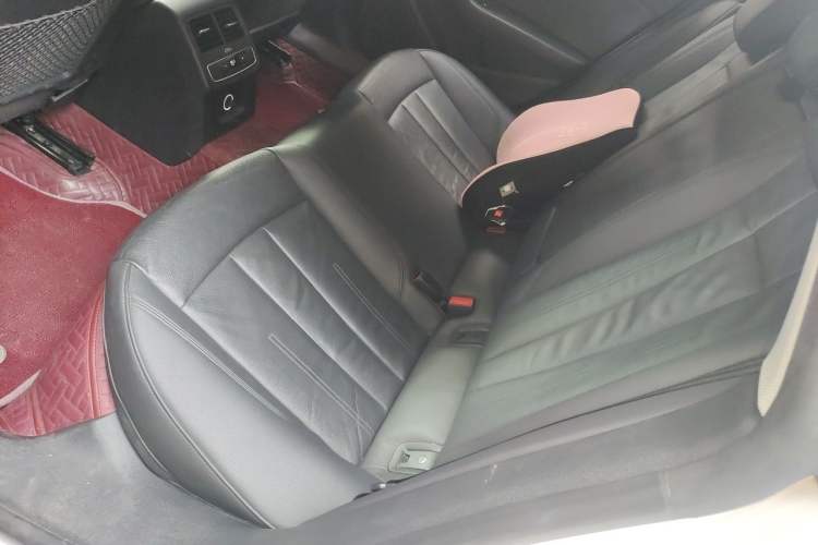 Used Audi A5 2019 Sportback 40 TFSI Fashion Model Left Rear Seat
