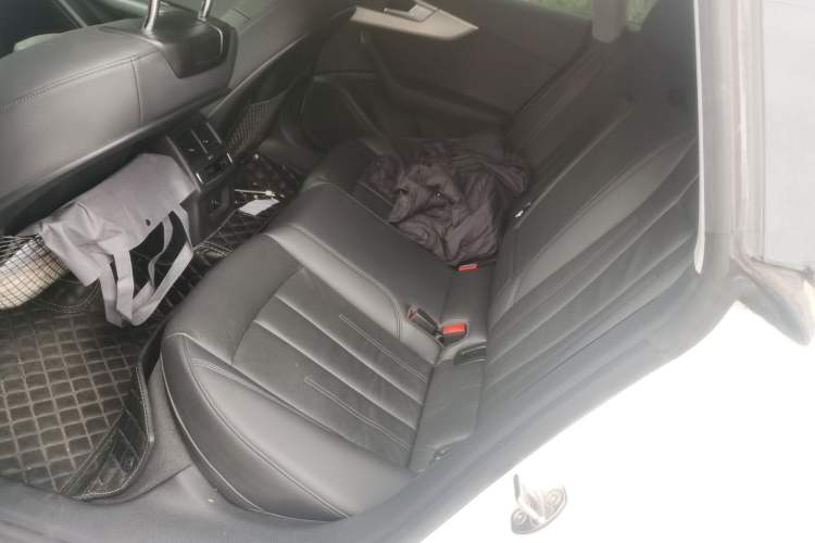 Used Audi A5 2019 Sportback 40 TFSI Fashion Model Left Rear Seat