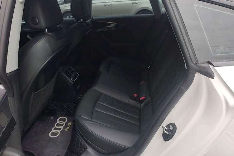 Used Audi A5 2019 Sportback 40 TFSI Fashion Model Left Rear Seat