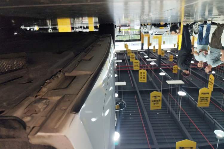Used Audi A5 2019 Sportback 40 TFSI Fashion Model Left Side Sill