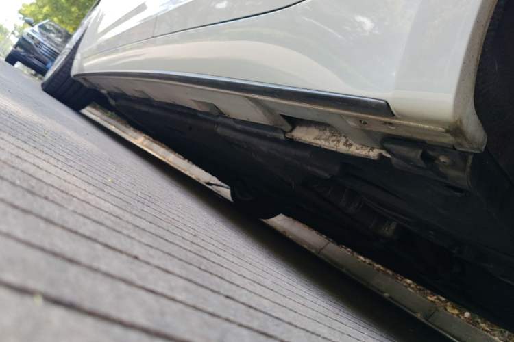 Used Audi A5 2019 Sportback 40 TFSI Fashion Model Left Side Sill