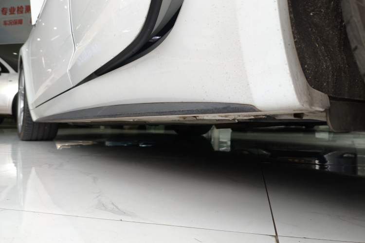 Used Audi A5 2019 Sportback 45 TFSI quattro Sport Model Left Side Sill