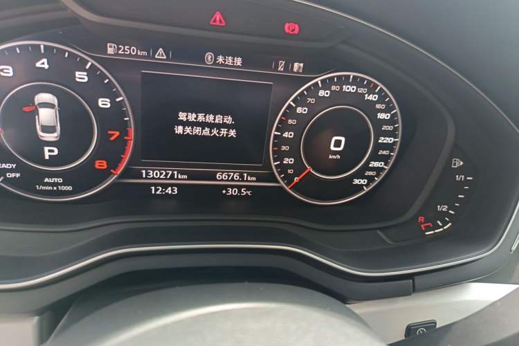 Used Audi A5 2019 Sportback 45 TFSI Sport Edition Odometer Close Up