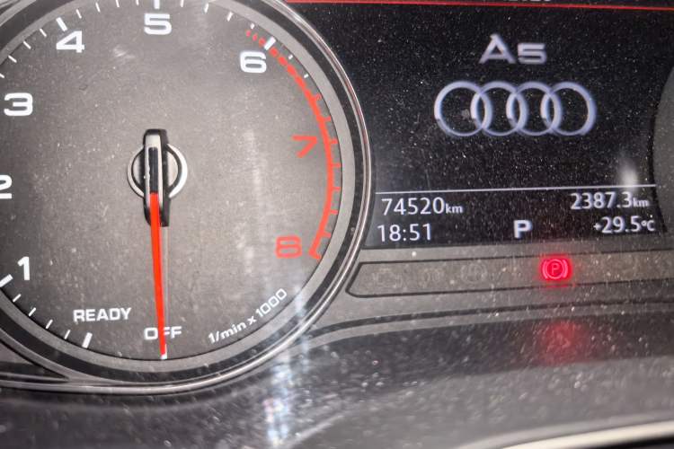 Used Audi A5 2019 Sportback 40 TFSI Fashion Model Odometer Close Up