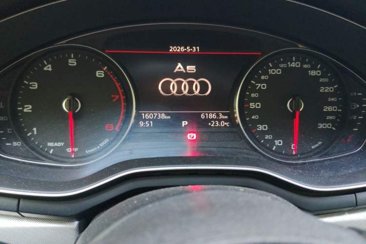 Used Audi A5 2019 Sportback 40 TFSI Fashion Model Odometer Close Up