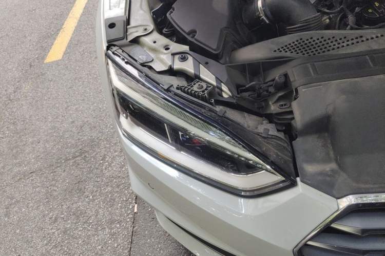 Used Audi A5 2019 Sportback 40 TFSI Fashion Model Right Front Headlight