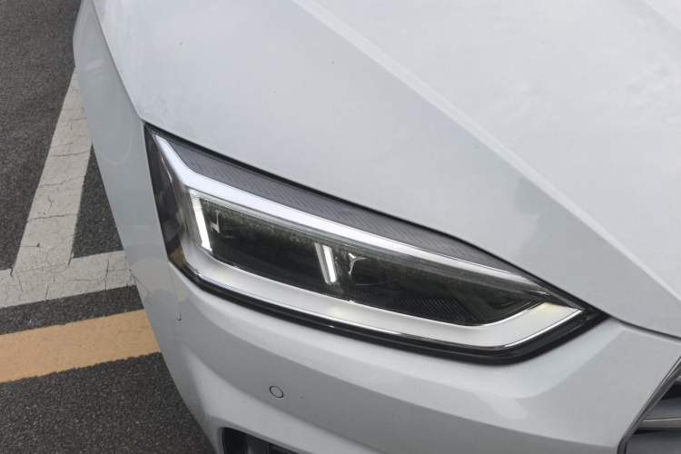 Used Audi A5 2019 Sportback 40 TFSI Fashion Model Right Front Headlight