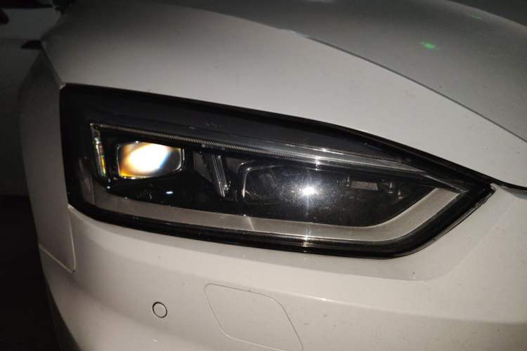 Used Audi A5 2019 Sportback 40 TFSI Fashion Model Right Front Headlight