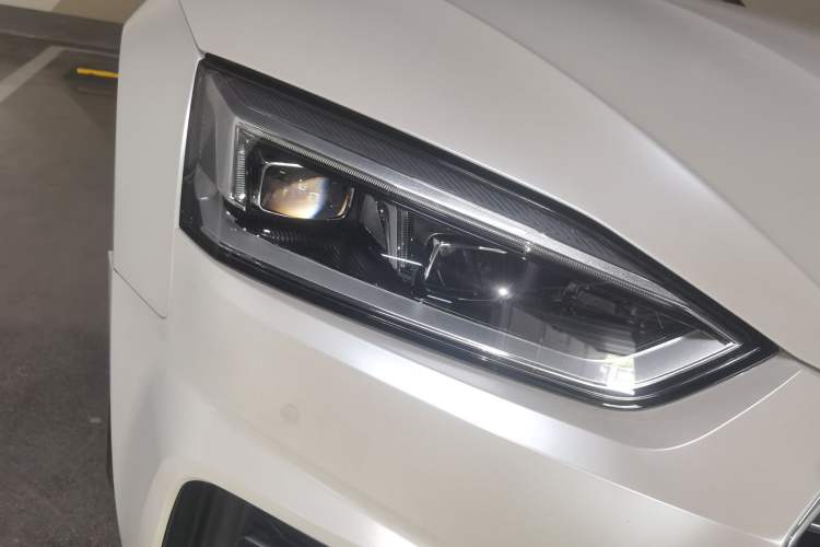 Used Audi A5 2019 Sportback 40 TFSI Fashion Model Right Front Headlight