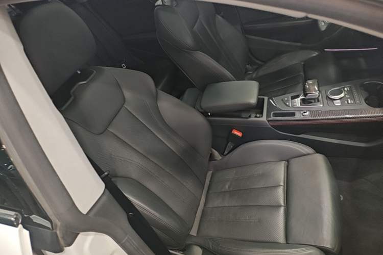 Used Audi A5 2019 Sportback 45 TFSI quattro Sport Model Right Front Seat