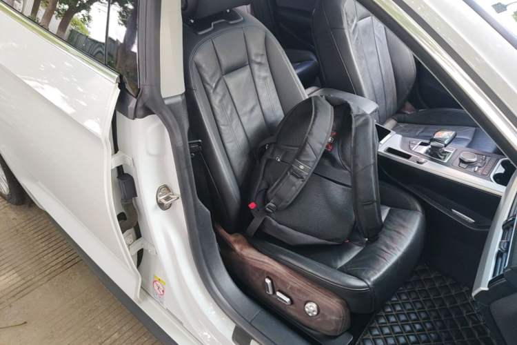 Used Audi A5 2019 Sportback 40 TFSI Fashion Model Right Front Seat