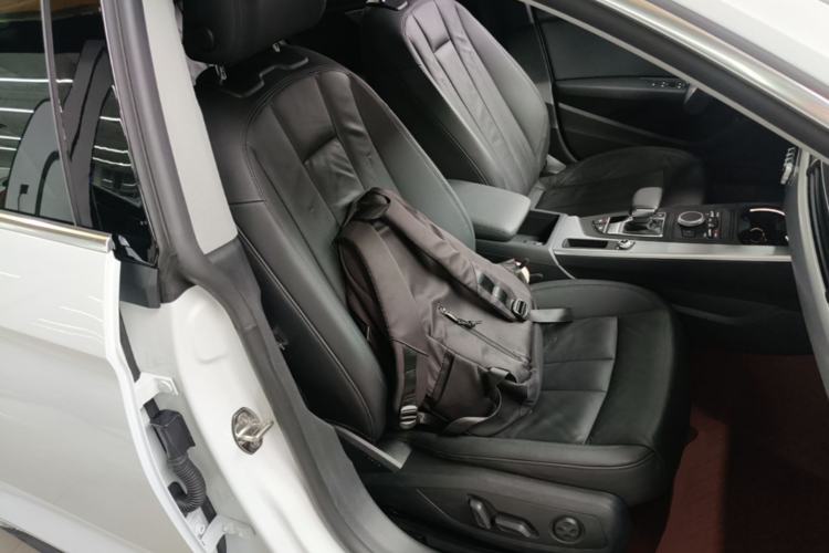 Used Audi A5 2019 Sportback 40 TFSI Fashion Model Right Front Seat