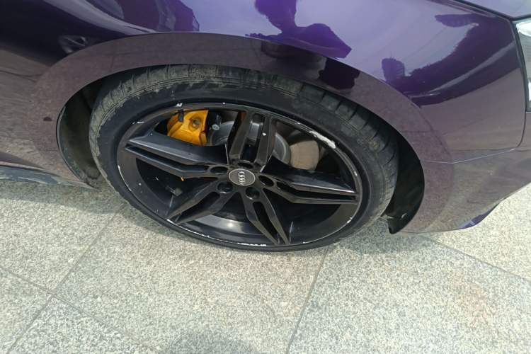 Used Audi A5 2019 Sportback 45 TFSI Sport Edition Right Front Wheel Hub