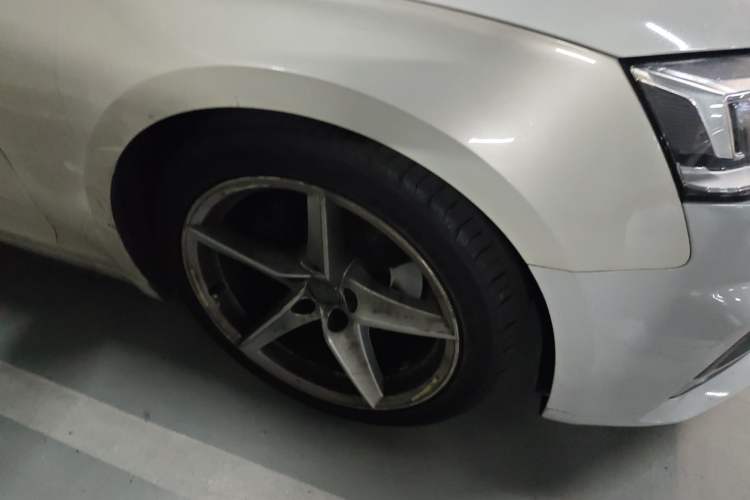 Used Audi A5 2019 Cabriolet 40 TFSI Fashion Edition China V Right Front Wheel Hub