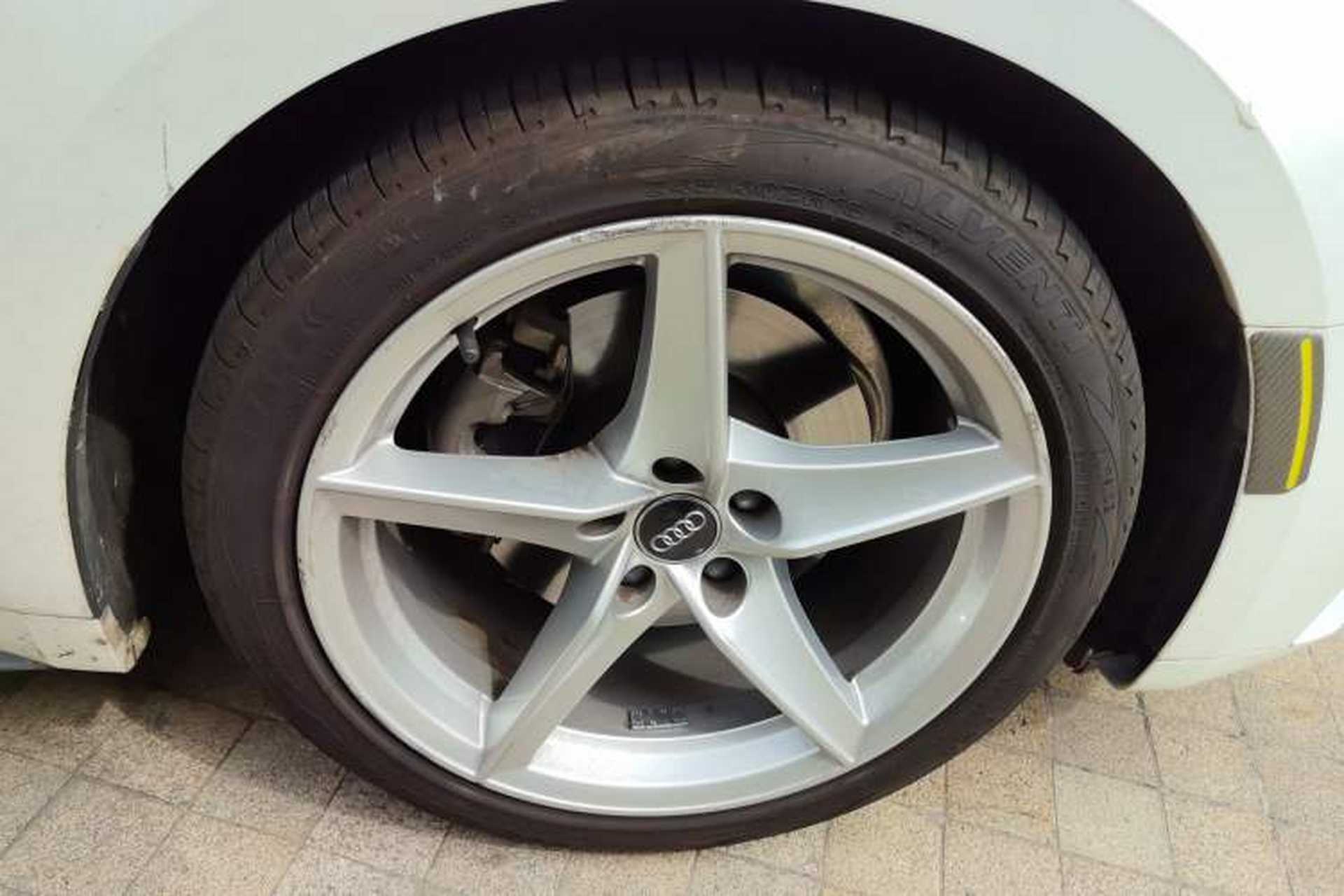 Used Audi A5 2019 Sportback 40 TFSI Fashion Model Right Front Wheel Hub