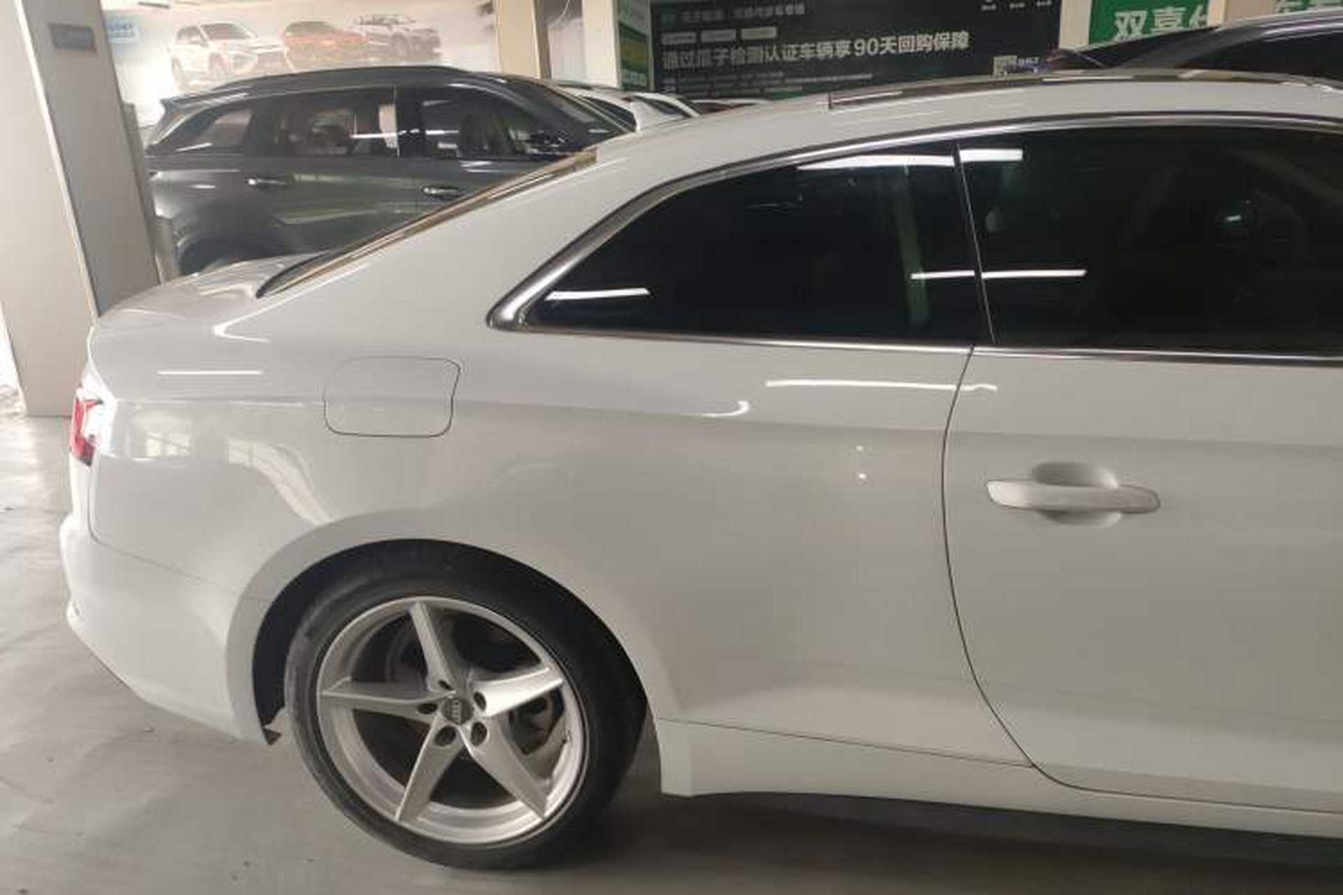 Used Audi A5 2019 Coupe 40 TFSI Fashion Edition China V Emission Standard Right Rear Door Interior