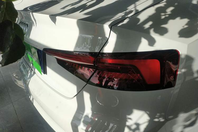 Used Audi A5 2019 Coupe 40 TFSI Fashion Edition China V Emission Standard Right Rear Taillight