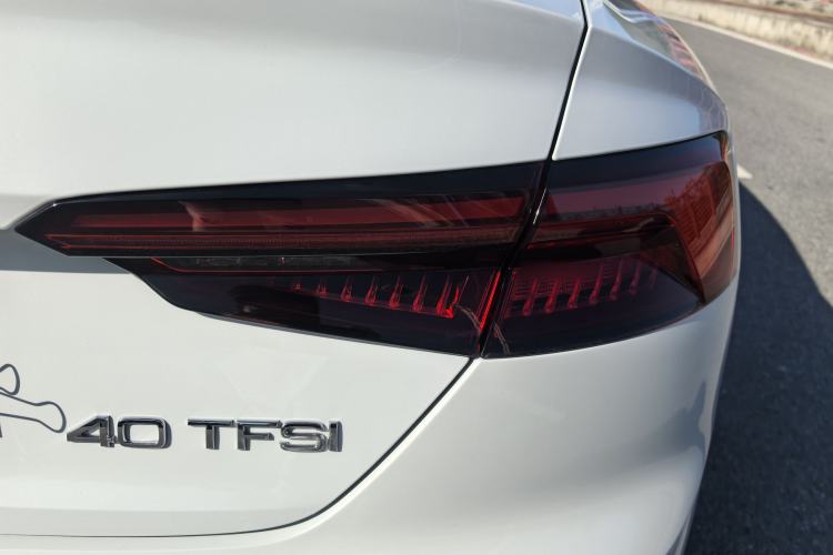 Used Audi A5 2019 Coupe 40 TFSI Fashion Edition China V Emission Standard Right Rear Taillight