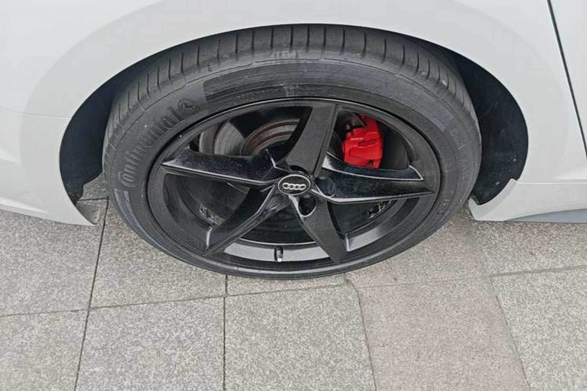 Used Audi A5 2019 Sportback 40 TFSI Fashion Model Right Rear Wheel Hub