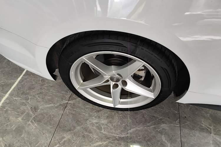 Used Audi A5 2019 Coupe 40 TFSI Fashion Edition China V Emission Standard Right Rear Wheel Hub