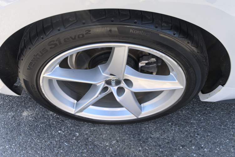Used Audi A5 2019 Coupe 40 TFSI Fashion Edition China V Emission Standard Right Rear Wheel Hub