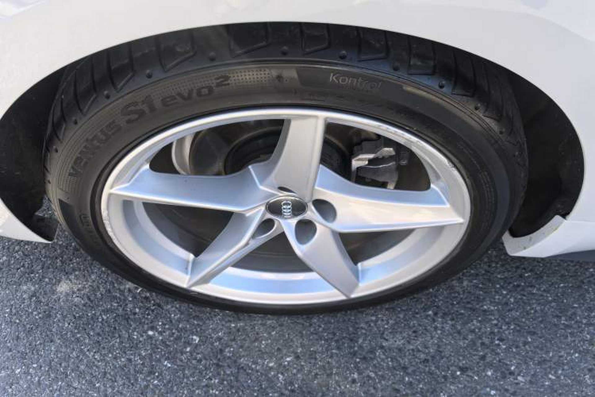 Used Audi A5 2019 Coupe 40 TFSI Fashion Edition China V Emission Standard Right Rear Wheel Hub