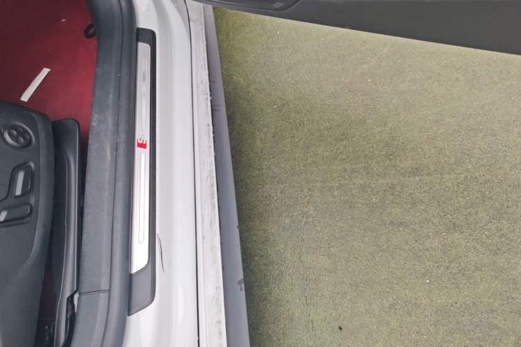 Used Audi A5 2019 Sportback 40 TFSI Fashion Model Right Side Sill