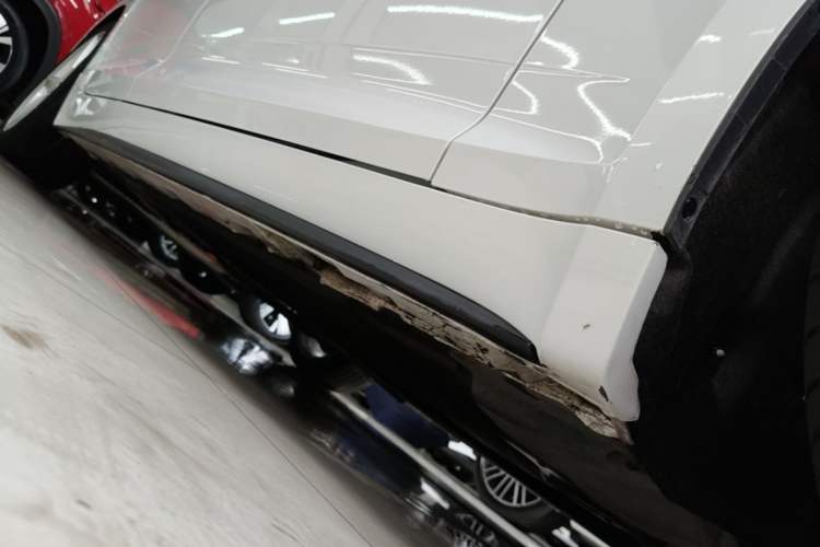 Used Audi A5 2019 Sportback 40 TFSI Fashion Model Right Side Sill